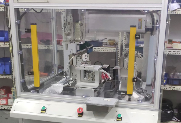 螺絲機(jī)生產(chǎn)團(tuán)隊(duì)